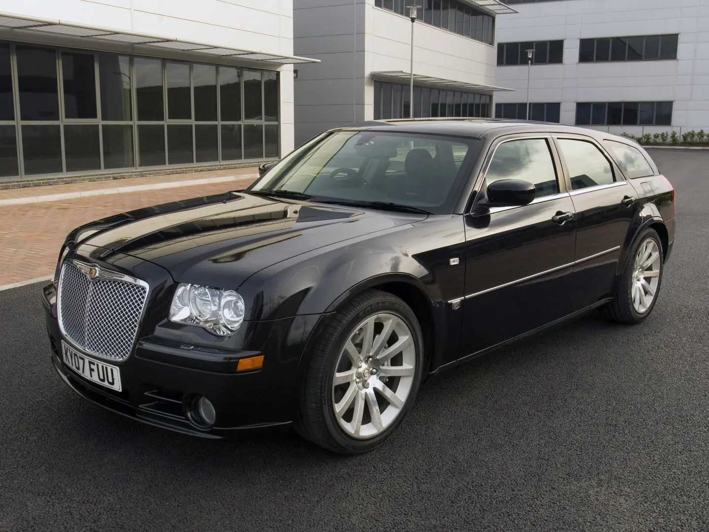 Chrysler  300C Touring 6.1 SRT 1