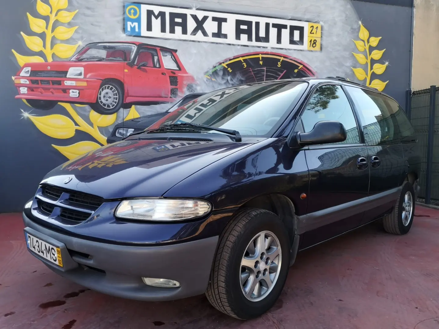 Chrysler Voyager Voyager 2.5 TD LE 3