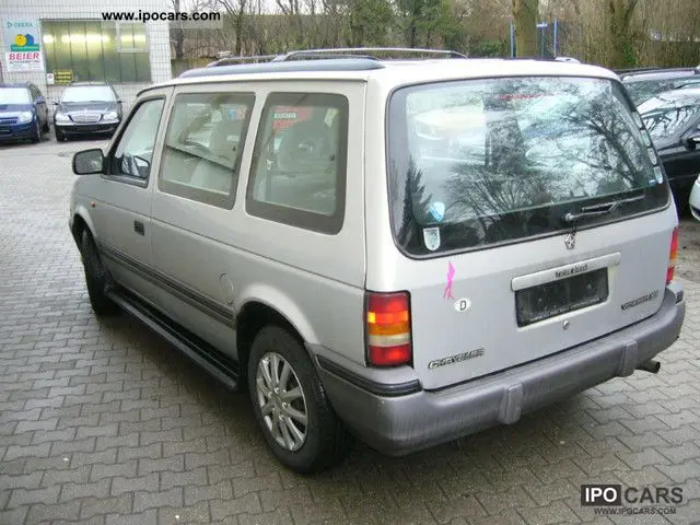 Chrysler Voyager Voyager 2.5 TD LE 4