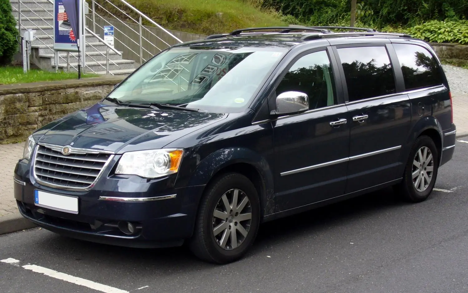 Chrysler Grand Voyager Grand Voyager 2.8 CRD Limited 4