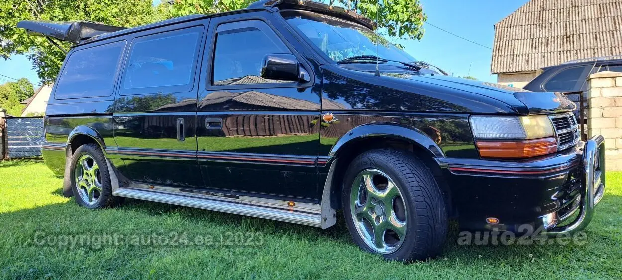 Chrysler Grand Voyager Grand Voyager 3.3 LE 4