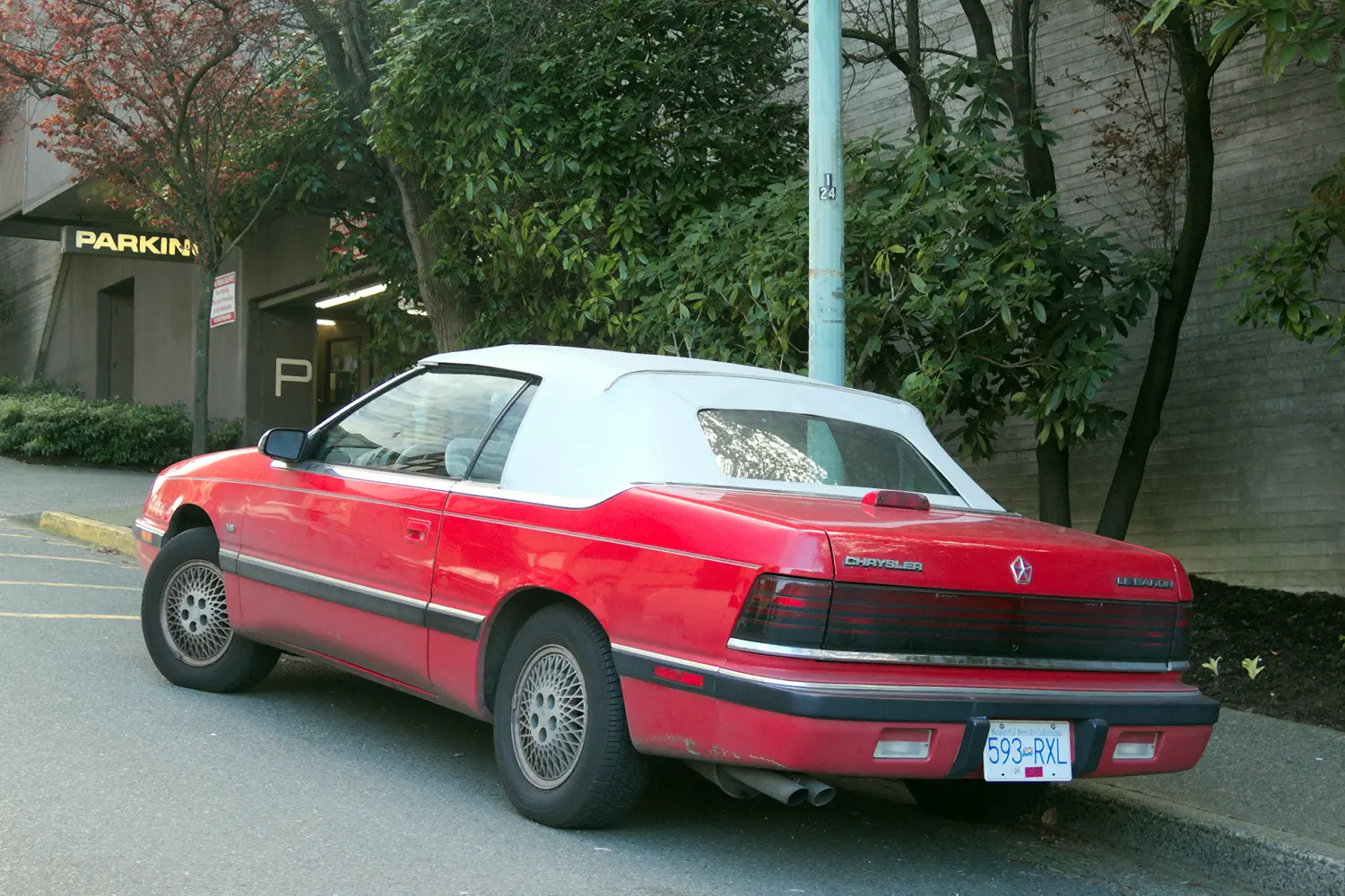Chrysler  LeBaron 3.0 V6 4