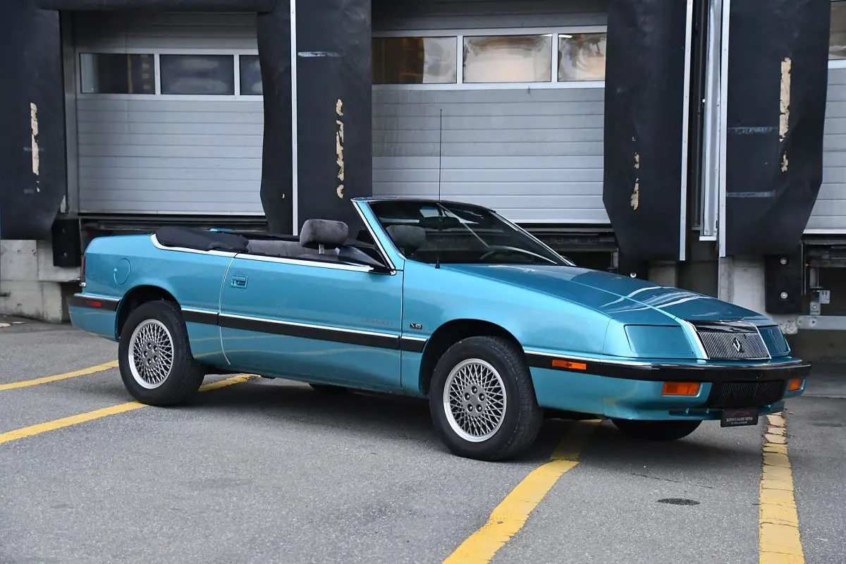 Chrysler  LeBaron 3.0 V6 2