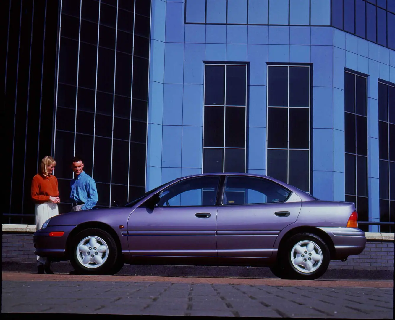 Chrysler Neon Neon 2.0 LE 1