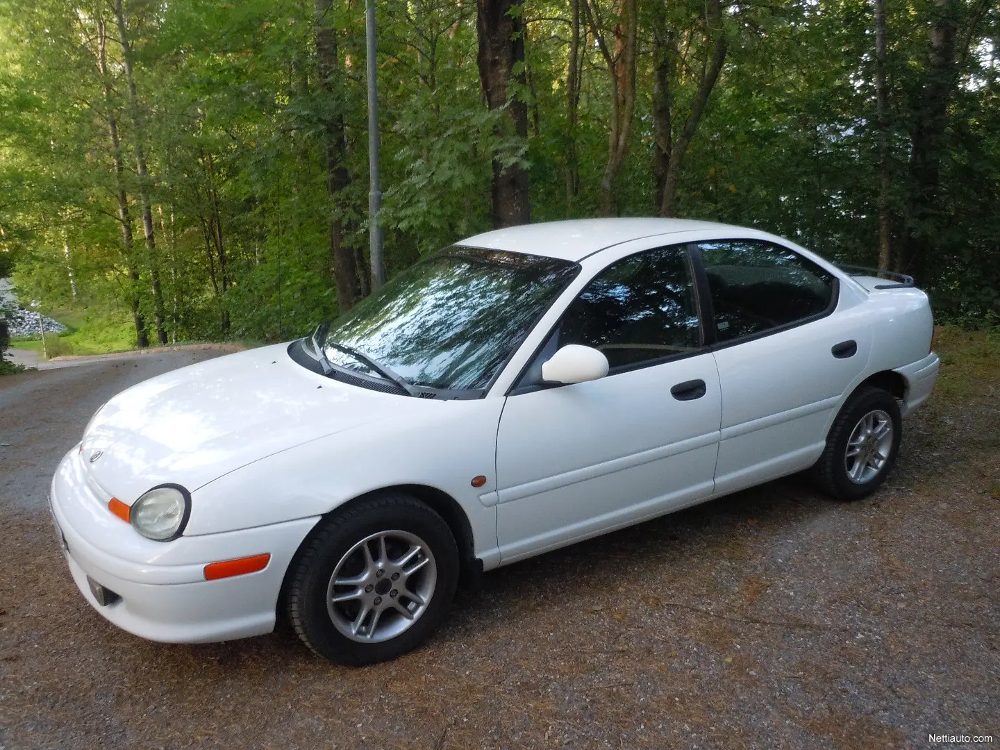 Chrysler Neon Neon 2.0 LE 2