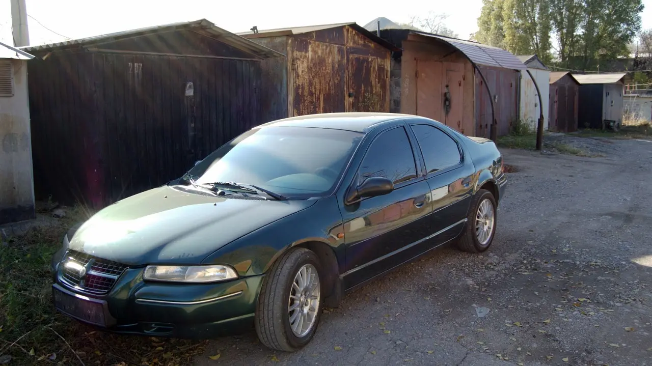 Chrysler Stratus Stratus 2.0 LE 2