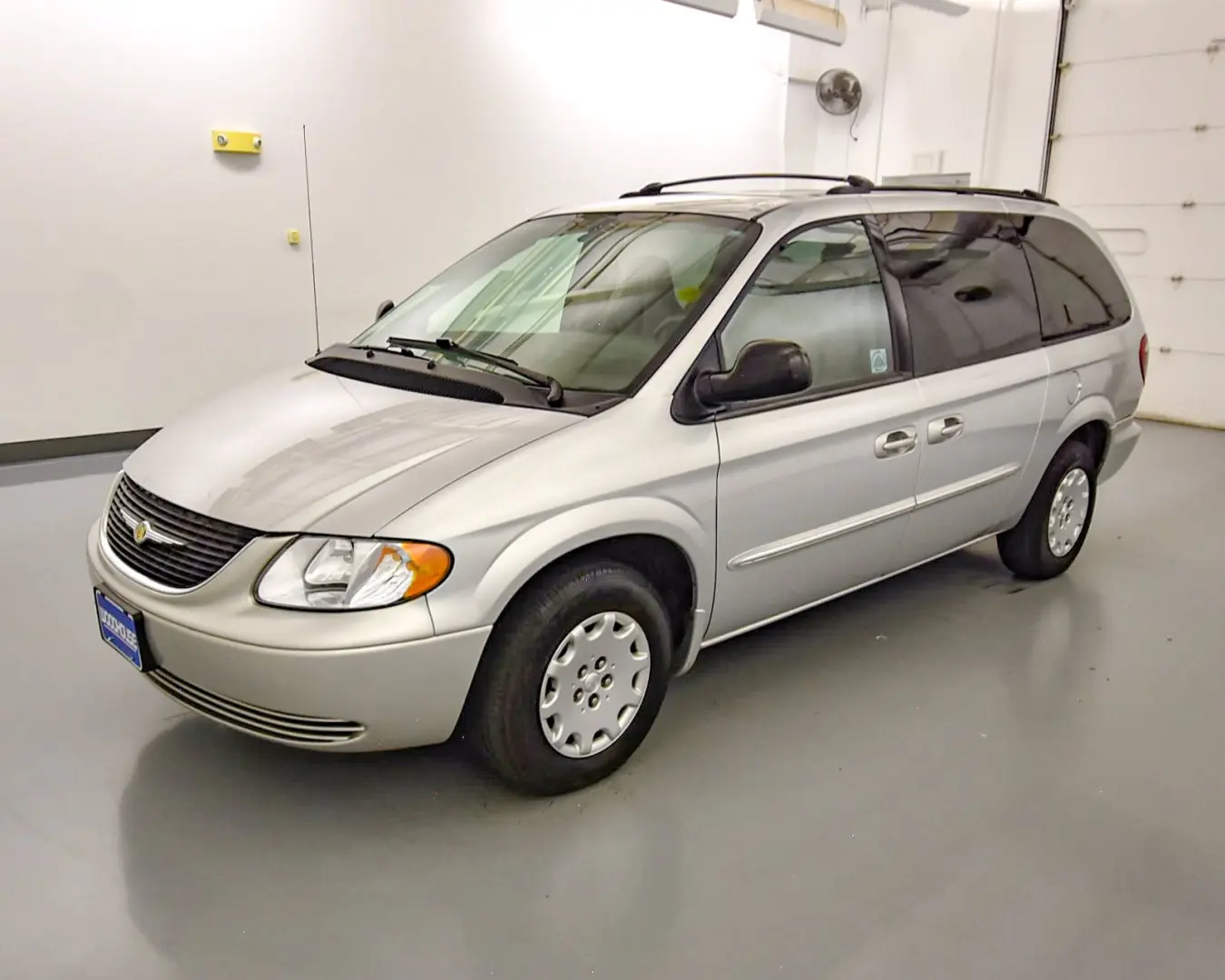 Chrysler Town & Country Town & Country 3.3 L LX 4
