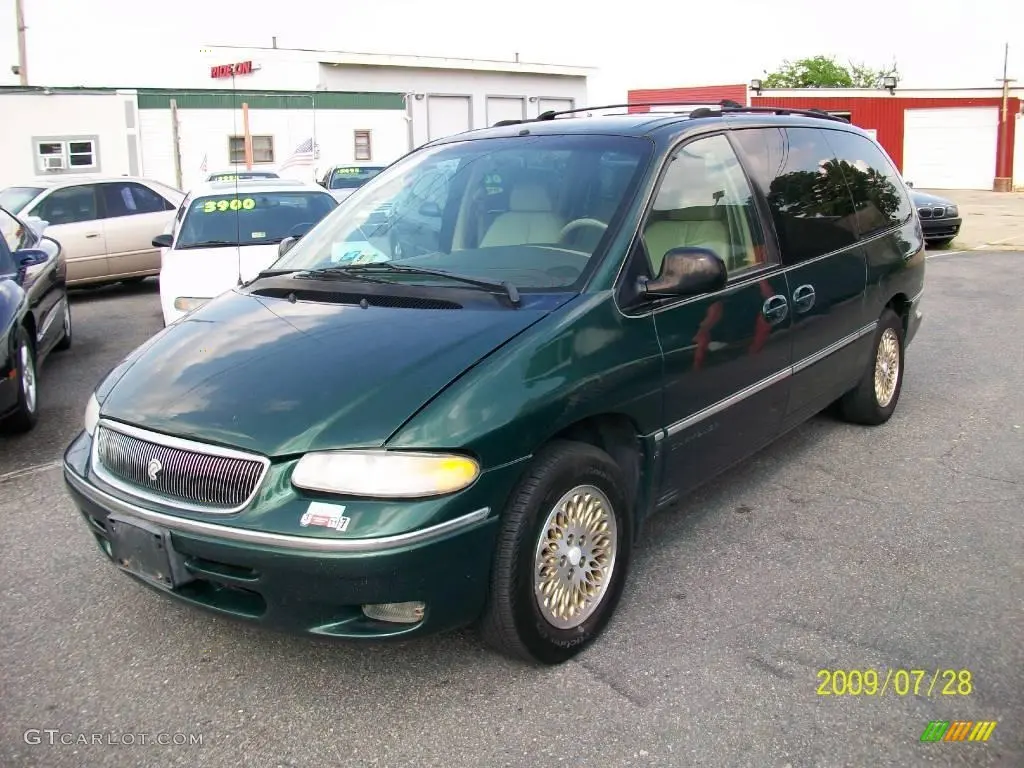 Chrysler Town & Country Town & Country 3.3L STD 4