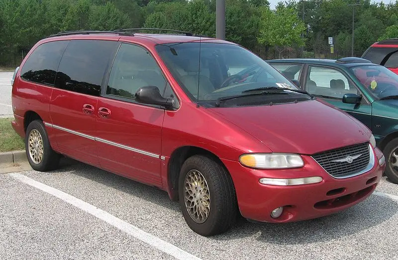 Chrysler Town & Country Town & Country 3.8 L 4WD LXI 3