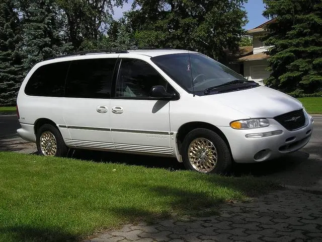 Chrysler Town & Country Town & Country 3.8L LXi 6