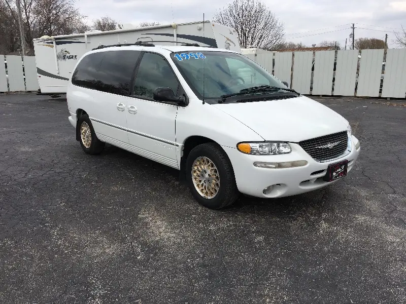 Chrysler Town & Country Town & Country 3.8L LXi 5