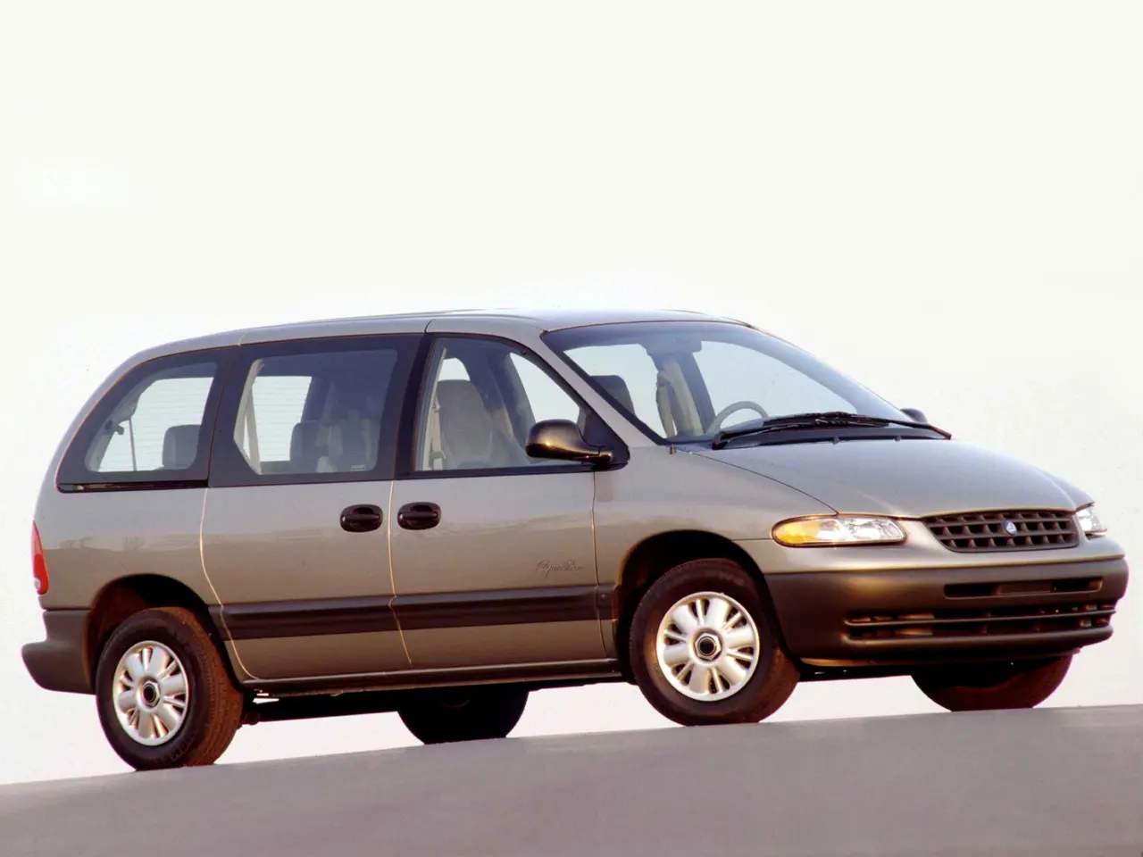 Chrysler Voyager Voyager 2.0 Family 3