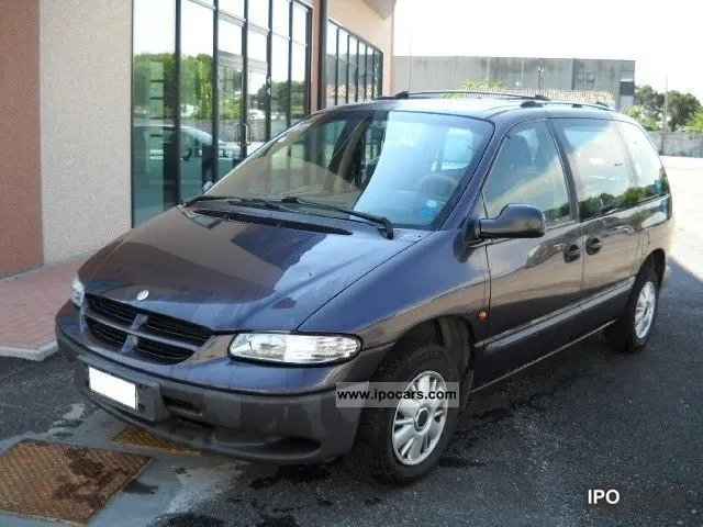 Chrysler Voyager Voyager 2.4 SE 6