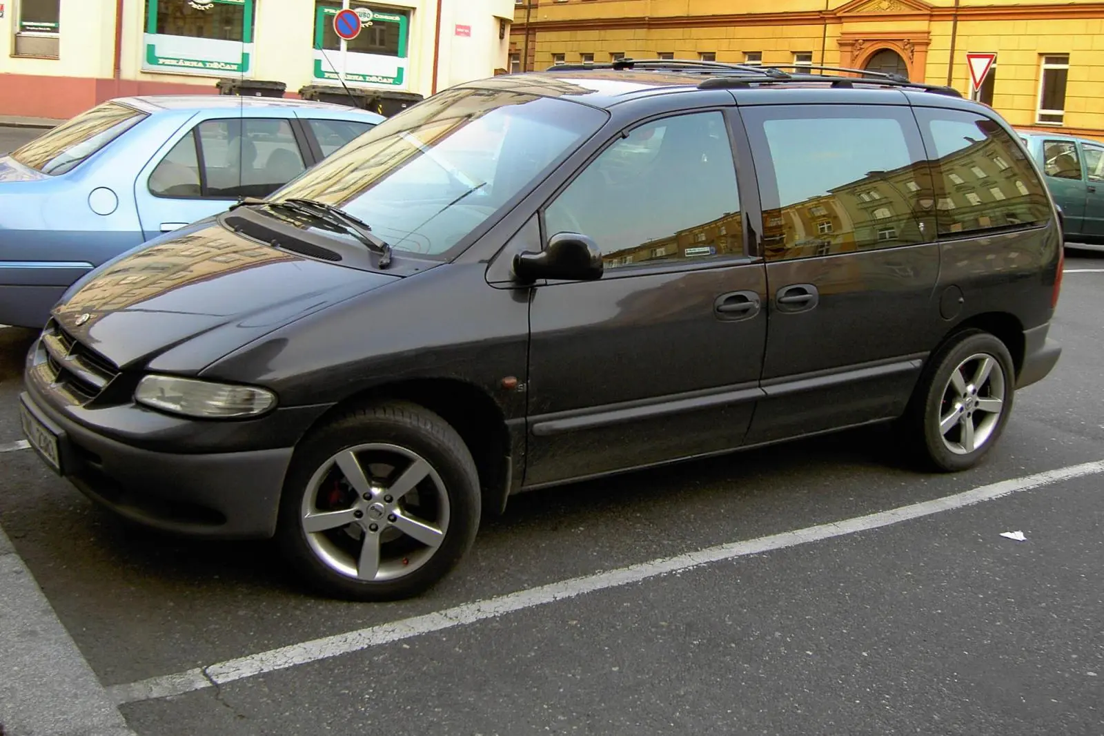 Chrysler Voyager Voyager 2.4 LE 5