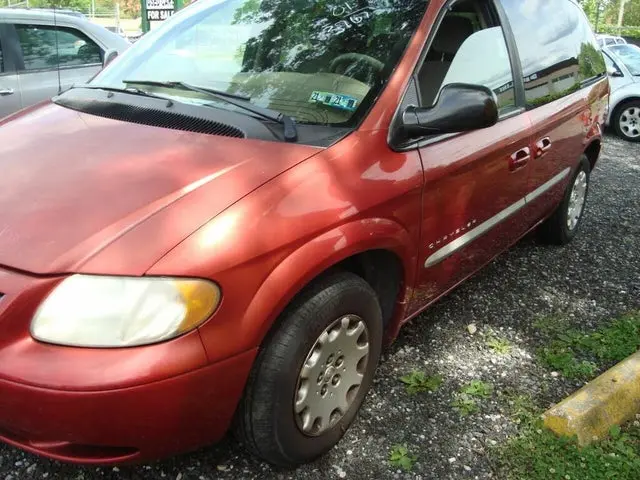 Chrysler Voyager Voyager 2.4 LX 5