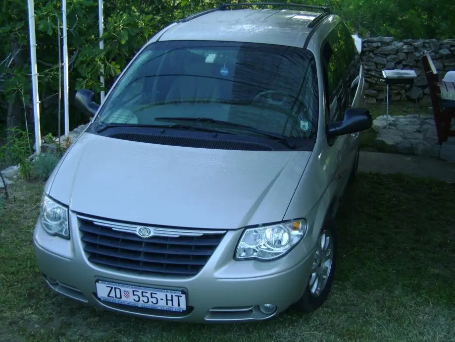 Chrysler Voyager Voyager 2.5 CRD SE 4