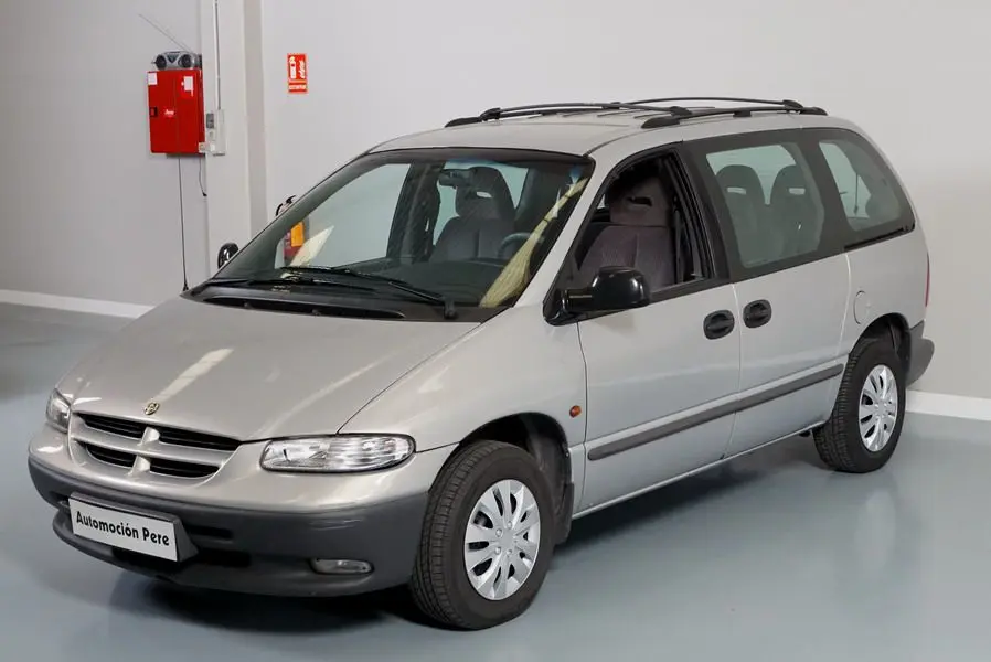 Chrysler Voyager Voyager 2.5 SE 4