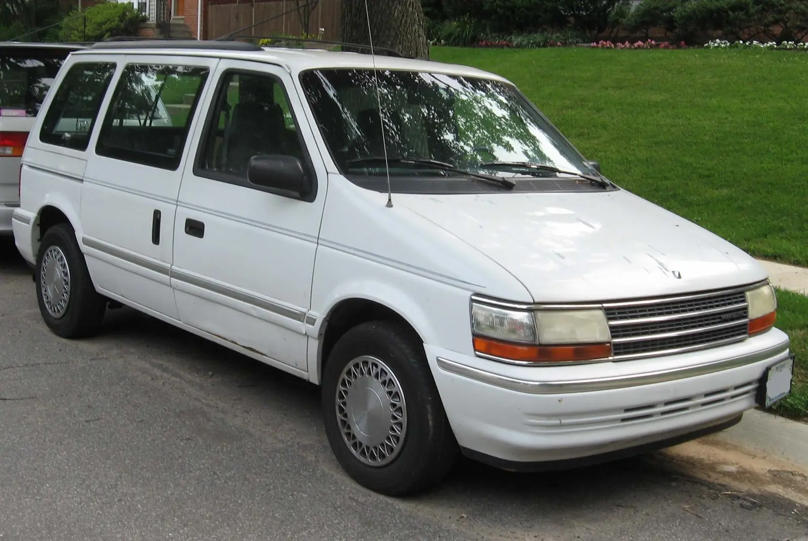Chrysler Voyager Voyager 3.3 SE 2