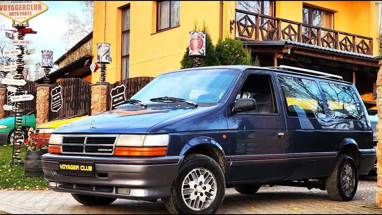 Chrysler Voyager Voyager 3.0 LE 4