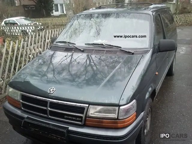 Chrysler Voyager Voyager 3.3 LE 4