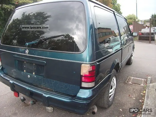 Chrysler Voyager Voyager 3.3 LE 5