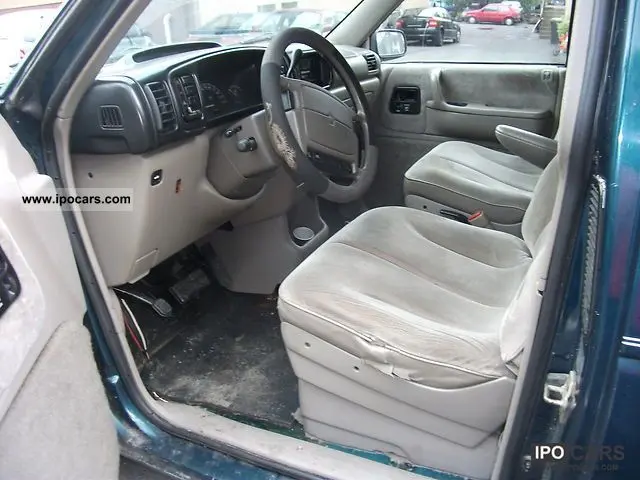 Chrysler Voyager Voyager 3.3 SE 5