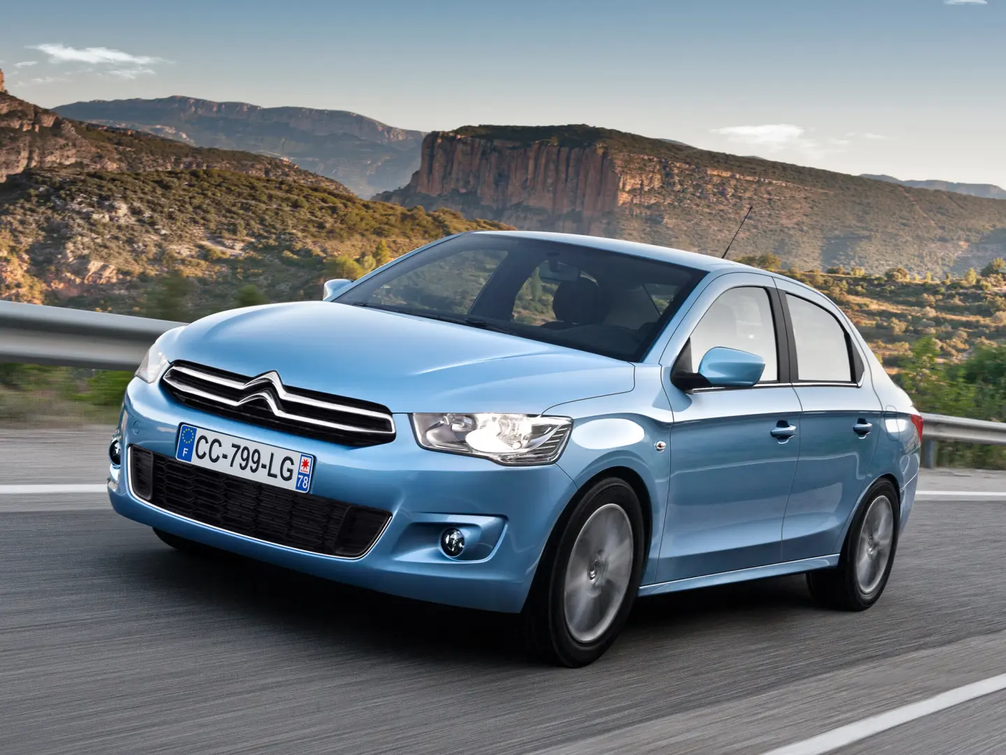 Citroen  C-Elysee 1.6 HDI Attraction 0