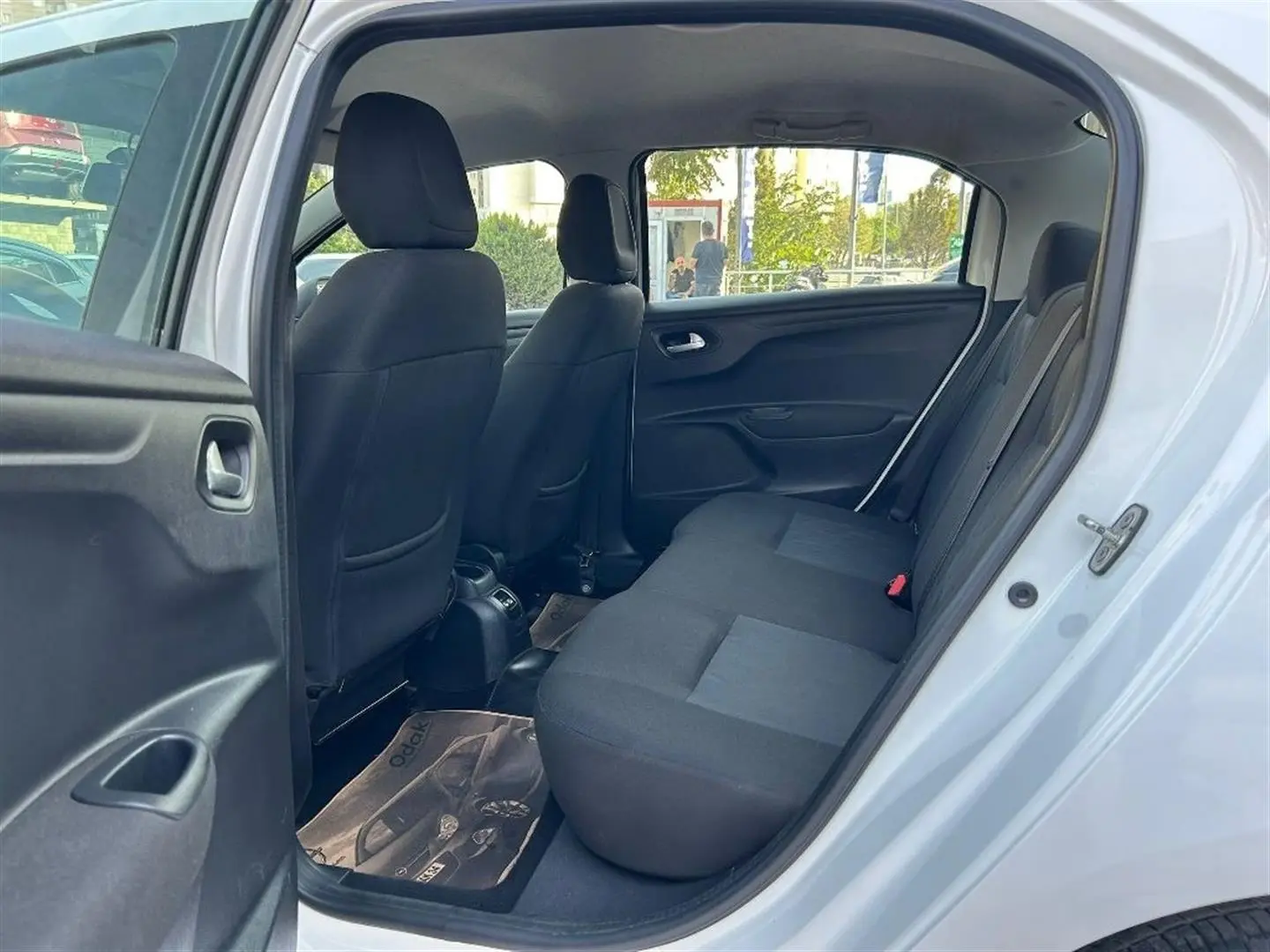 Citroen  C-Elysee 1.2 VTI Start&Stop Comfort ETG5 3