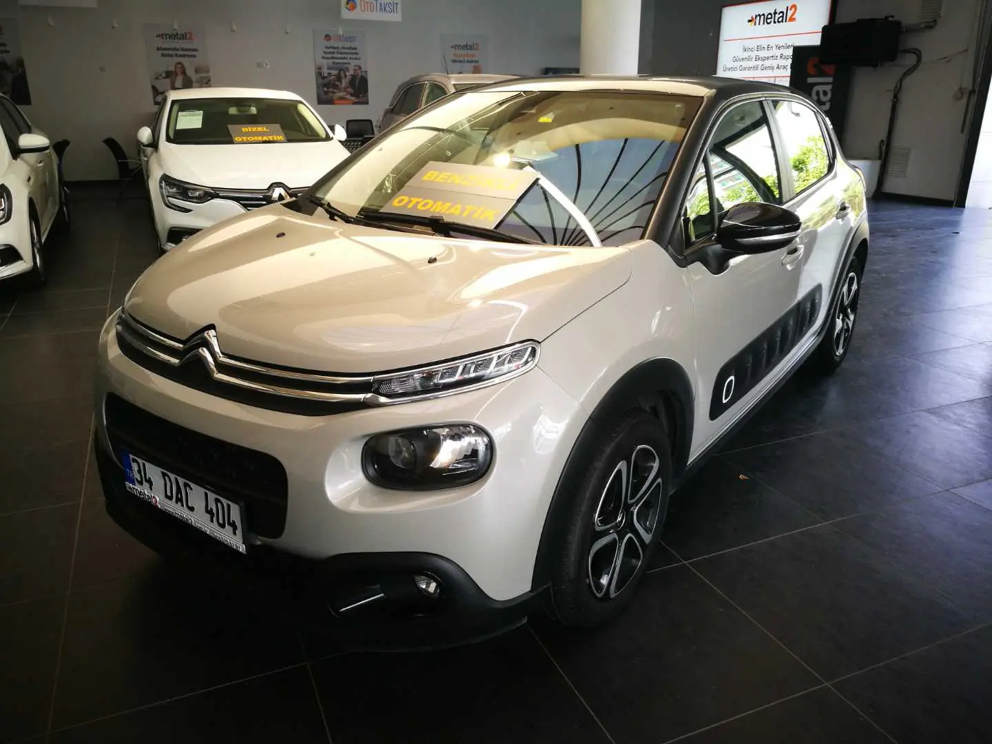 Citroen C3 C3 1.2 PureTech Shine SX Edition EAT6 0