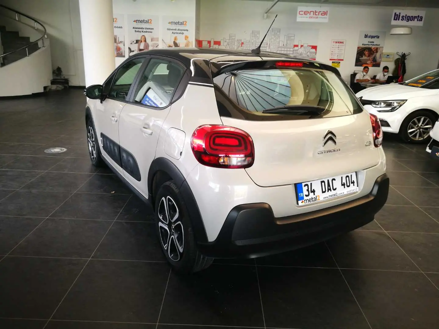 Citroen C3 C3 1.2 PureTech Shine SX Edition EAT6 3