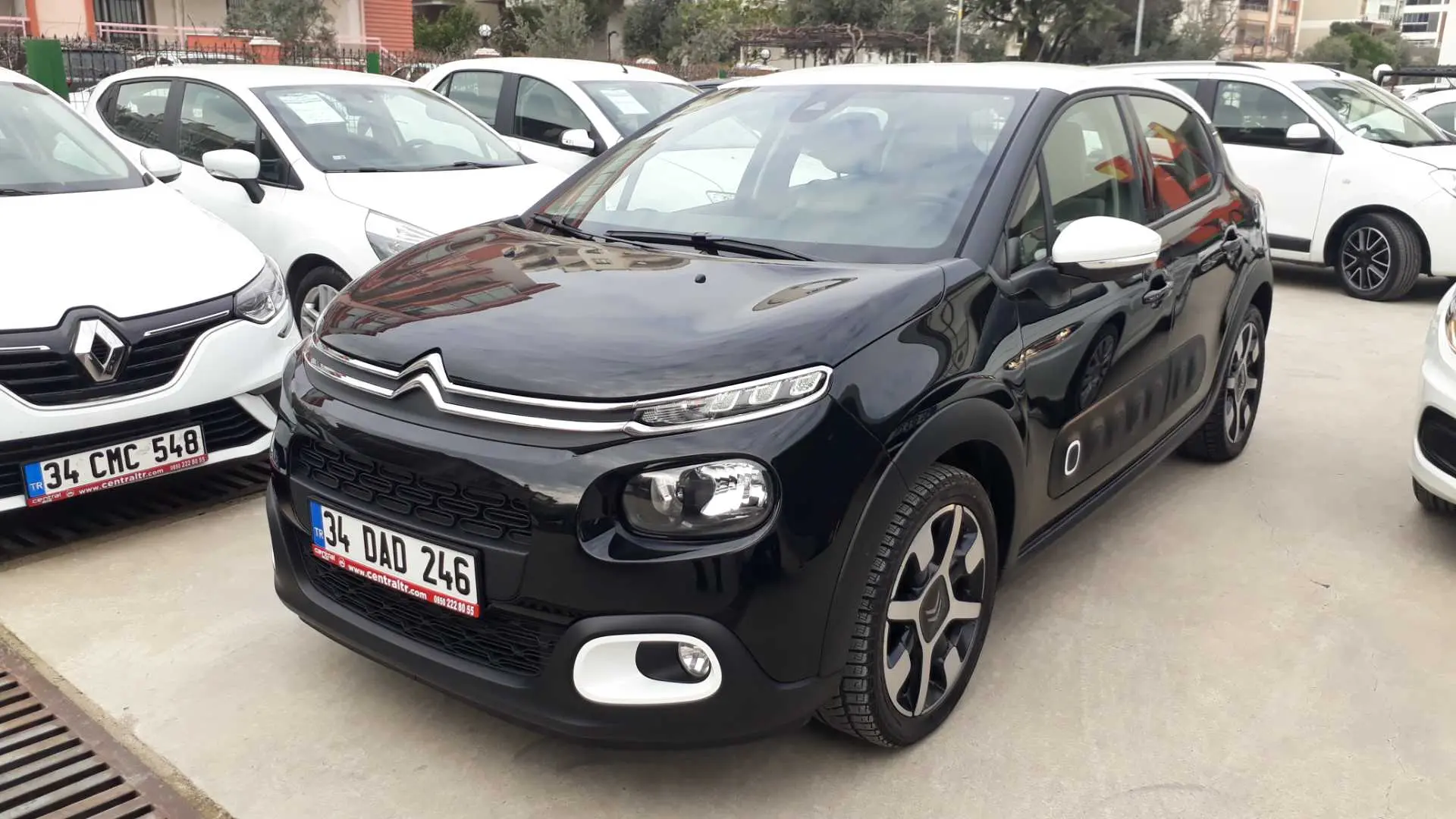 Citroen C3 C3 1.2 PureTech Shine SX Edition EAT6 4