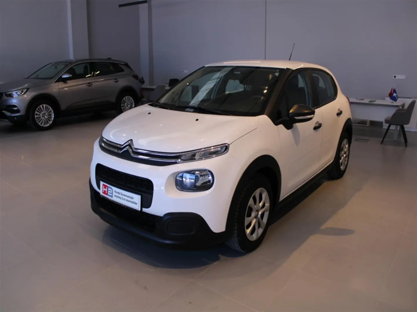 Citroen C3 C3 1.6 BlueHDI Start&Stop Shine 4