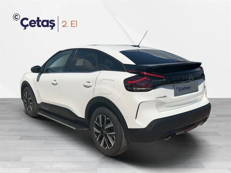 Citroen C4 C4 1.2 PureTech Shine Bold EAT8 7