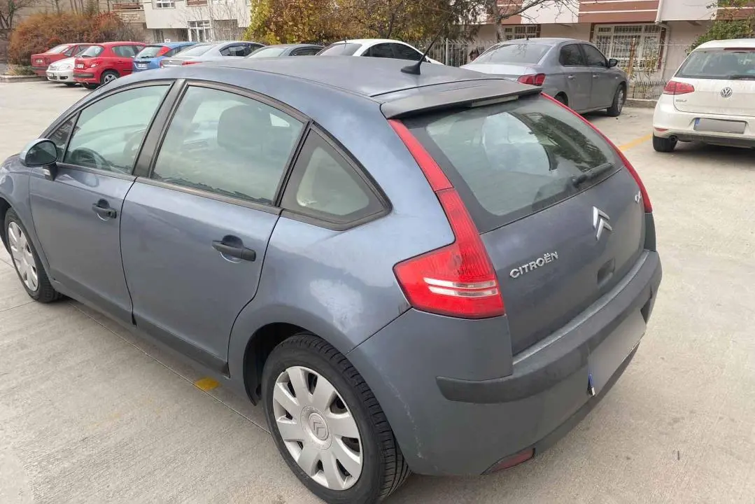 Citroen C4 C4 1.4 SX 5