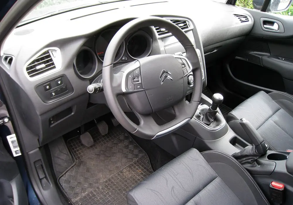 Citroen C4 C4 1.6 VTI Confort 5