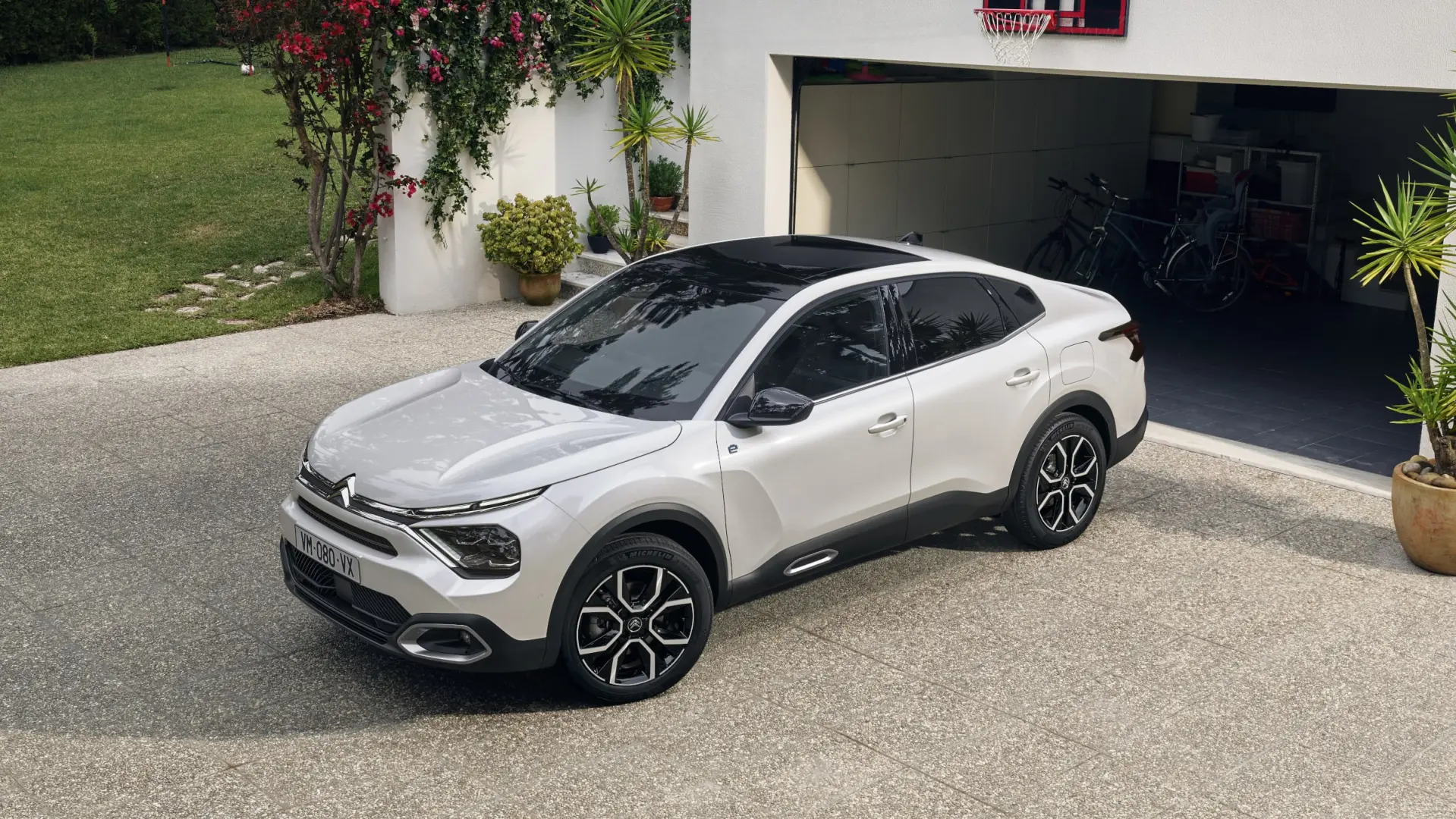 Citroen C4 X C4 X 1.5 BlueHDI Shine Bold EAT8 5