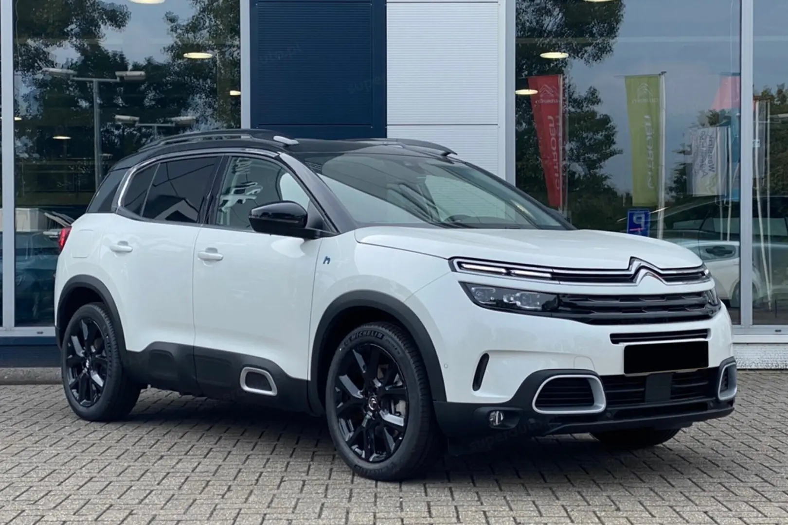 Citroen C5 C5 Aircross 1.6 PureTech Start&Stop Exclusive EAT8	 4