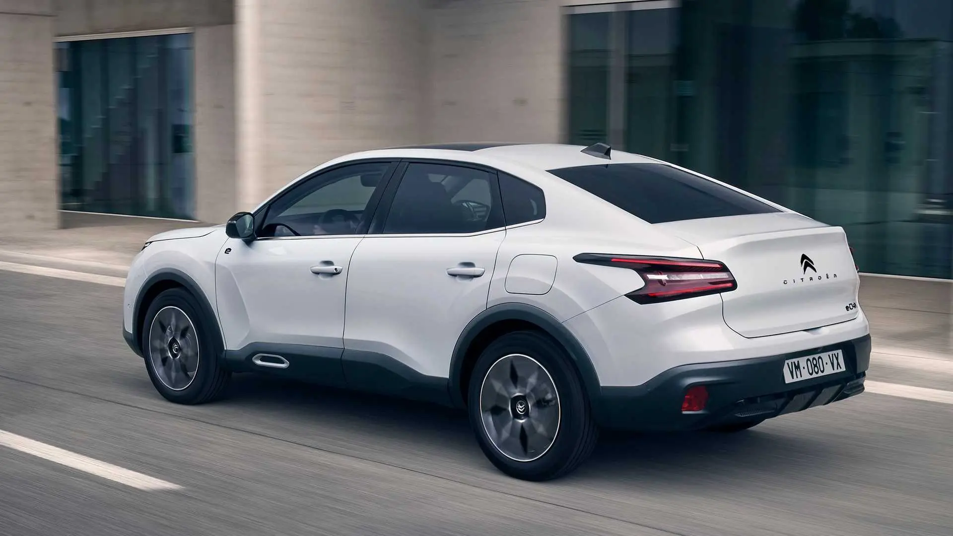 Citroen C4 X C4 X 1.2 Puretech Shine Bold EAT8 4