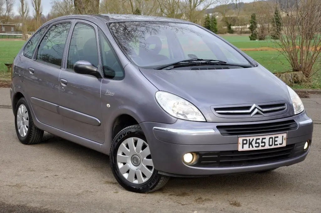 Citroen Xsara Xsara Picasso 2.0i Exclusive 0