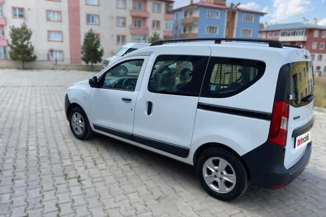 Dacia Dokker Dokker 1.6 ECO-G Ambiance 1