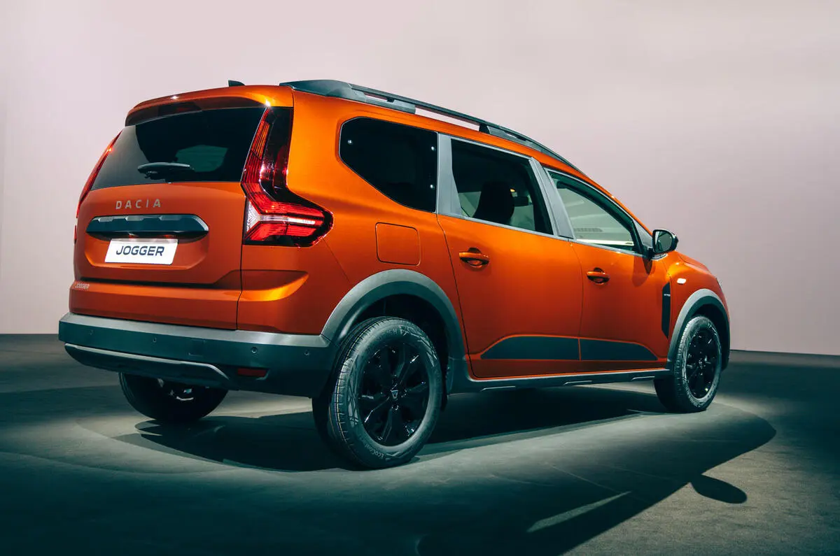 Dacia Jogger Jogger 1.0 Turbo Essential 7 Koltuk 5
