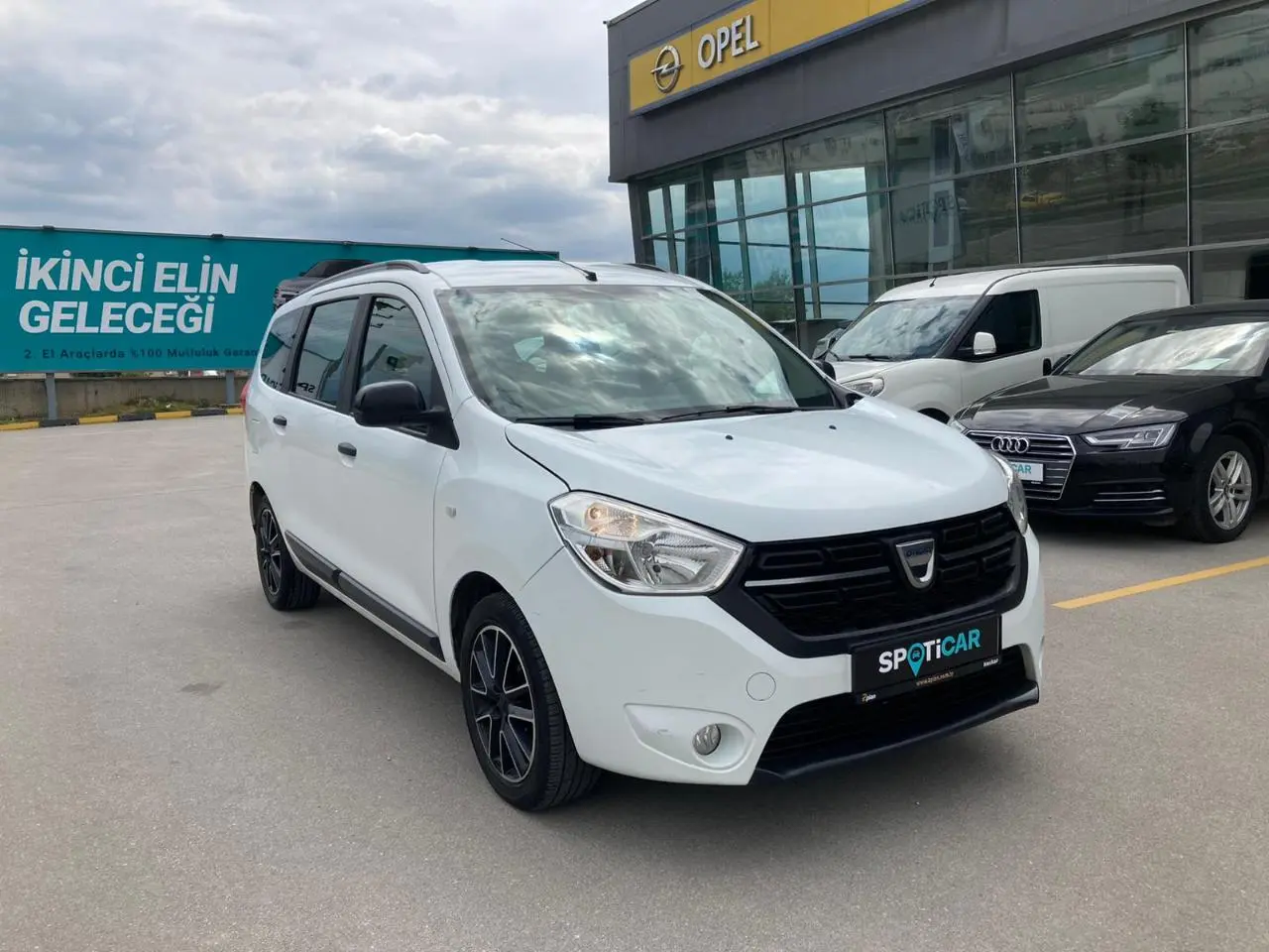 Dacia Lodgy Lodgy 1.5 BlueDCI Laureate 1