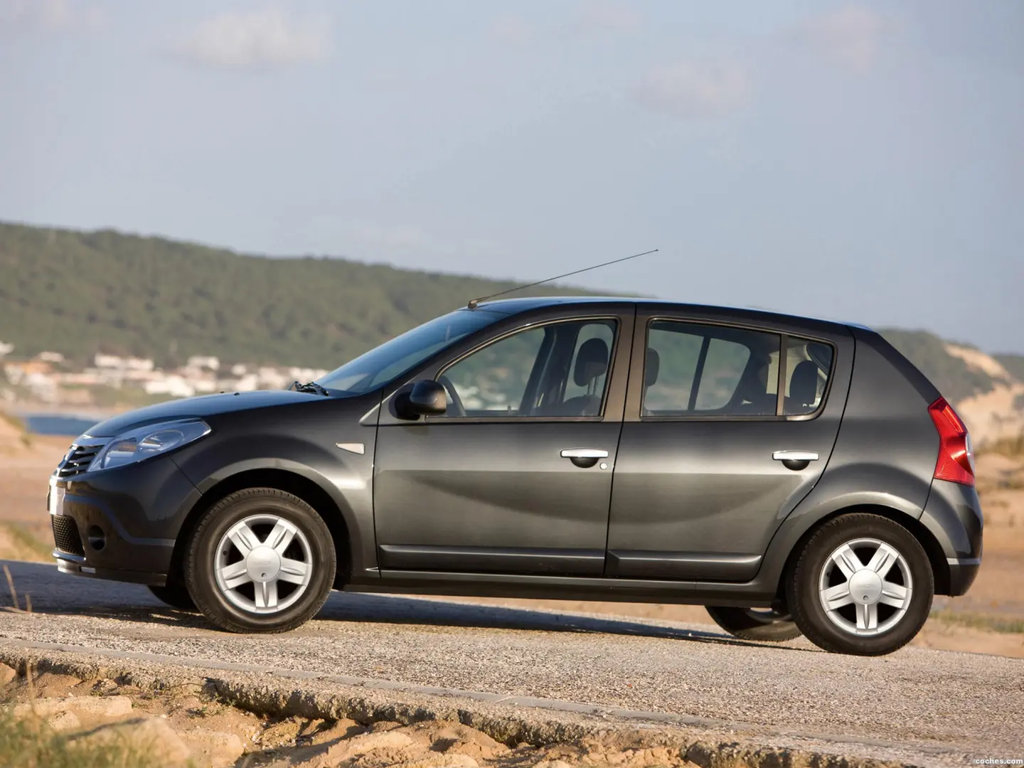 Dacia Sandero Sandero 1.4 Laureate 0