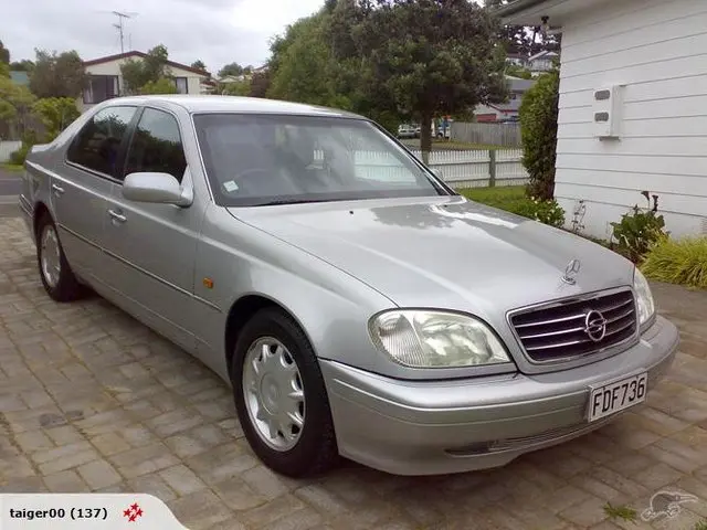 Daewoo Chairman Chairman 3.2 CM 600 L 1