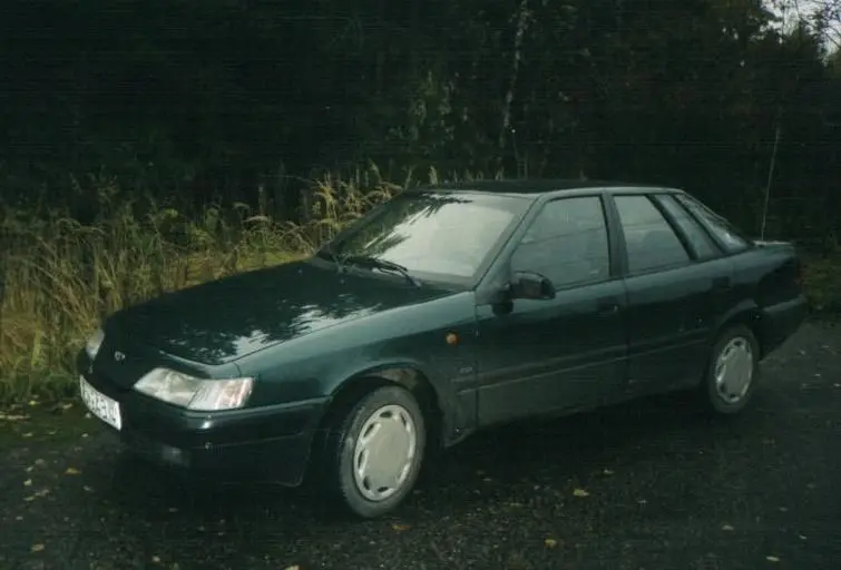 Daewoo Espero Espero 1.5i 16V GL 3