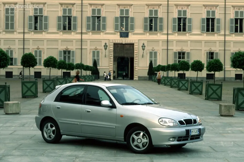 Daewoo Lanos Lanos 1.5 S 6