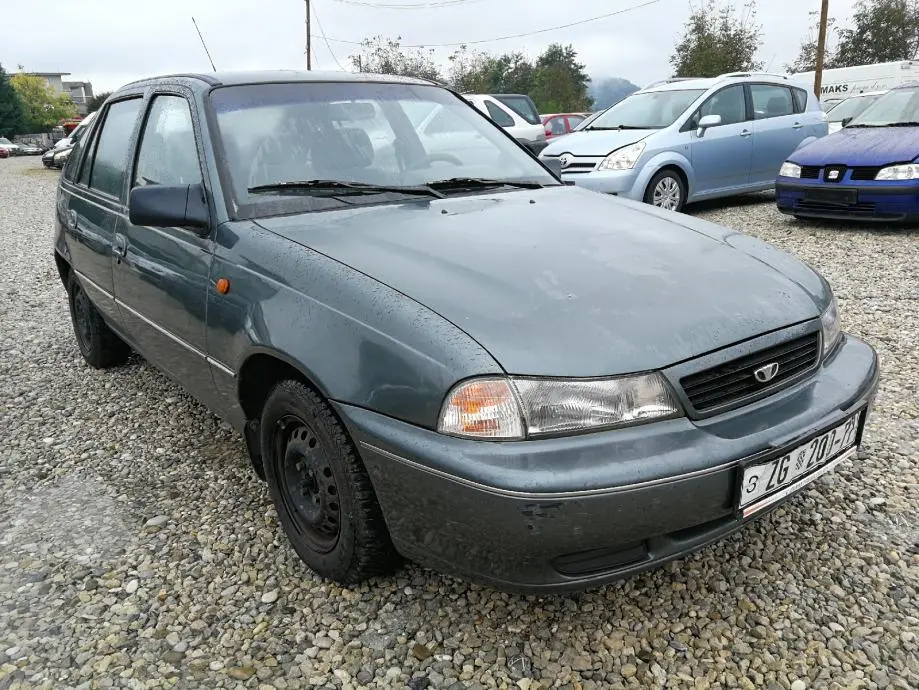 Daewoo Nexia Nexia 1.5i GL 3