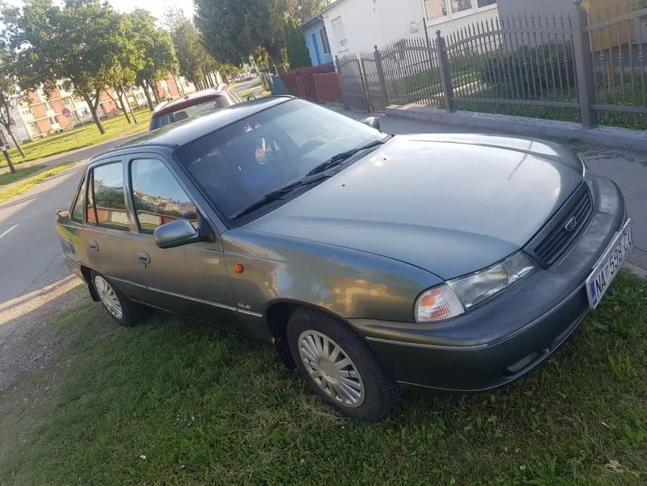 Daewoo Nexia Nexia 1.5i GLE 5