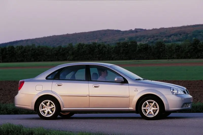 Daewoo Nubira Nubira 1.4 SE 4