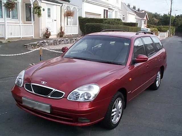 Daewoo Nubira Nubira 1.6 SE 2